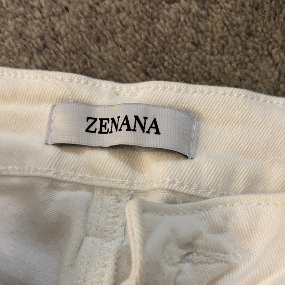 Zenana Outfitters White Wide Leg Jeans - Picture 2 of 3